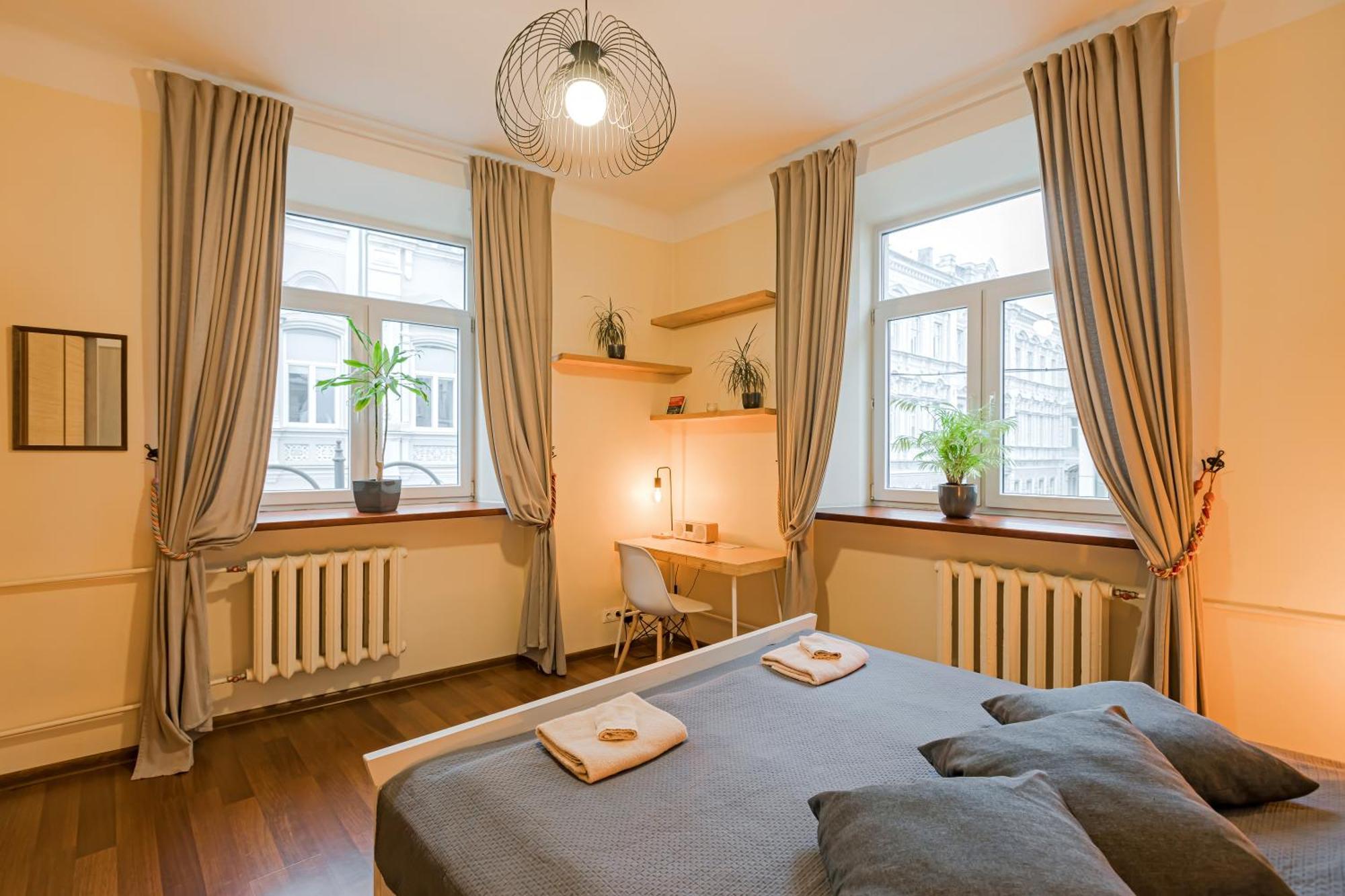Cozy Studio And Standard Apartments In The Heart Of Oldtown ヴィリニュス エクステリア 写真